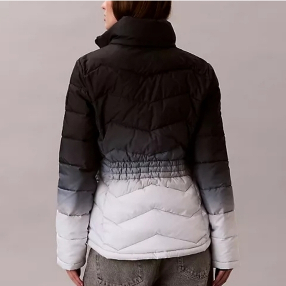Calvin Klein Ombre Slim Puffer Jacket Size Small - Picture 3 of 7